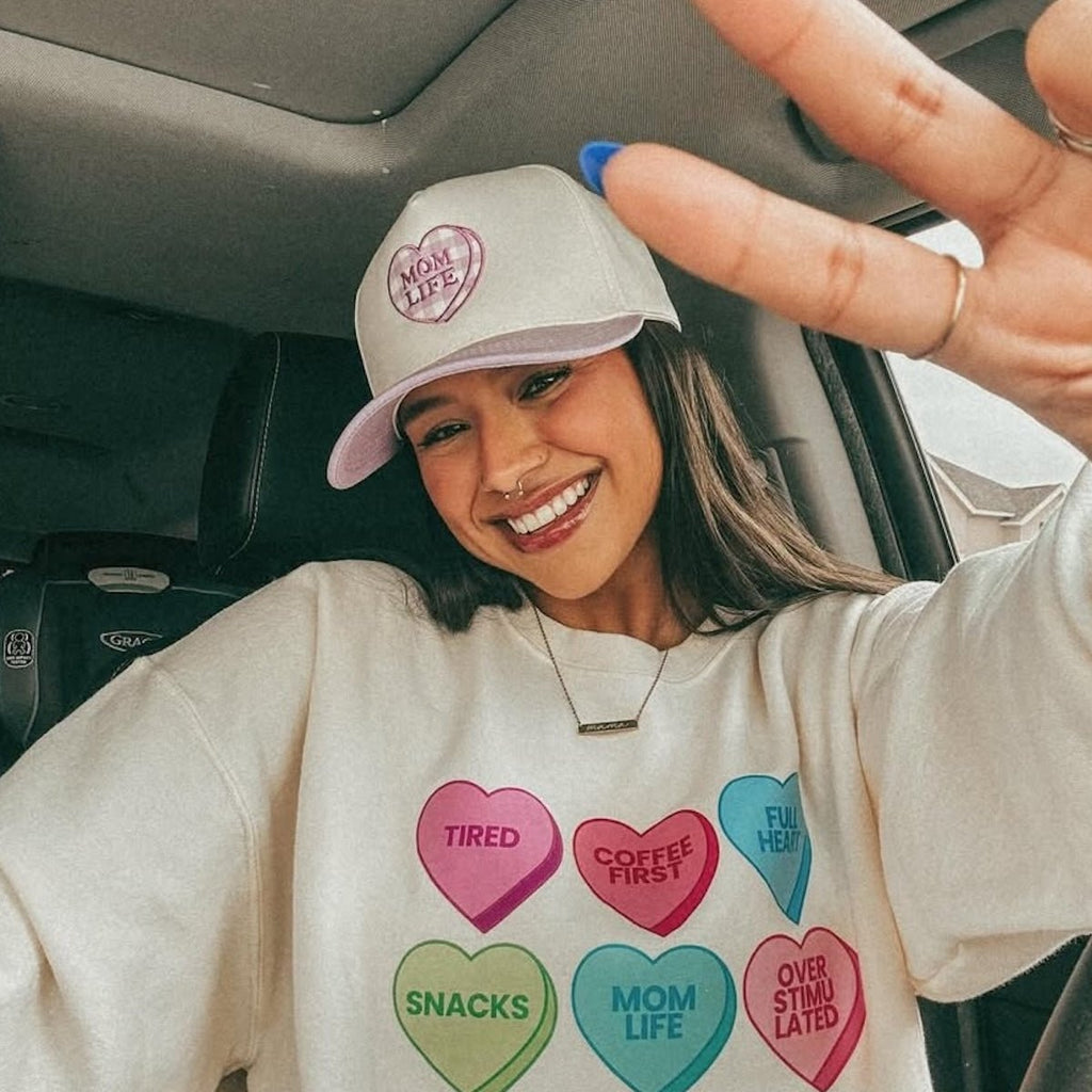 Gingham Heart 'Mom Life' Applique Snapback Hat